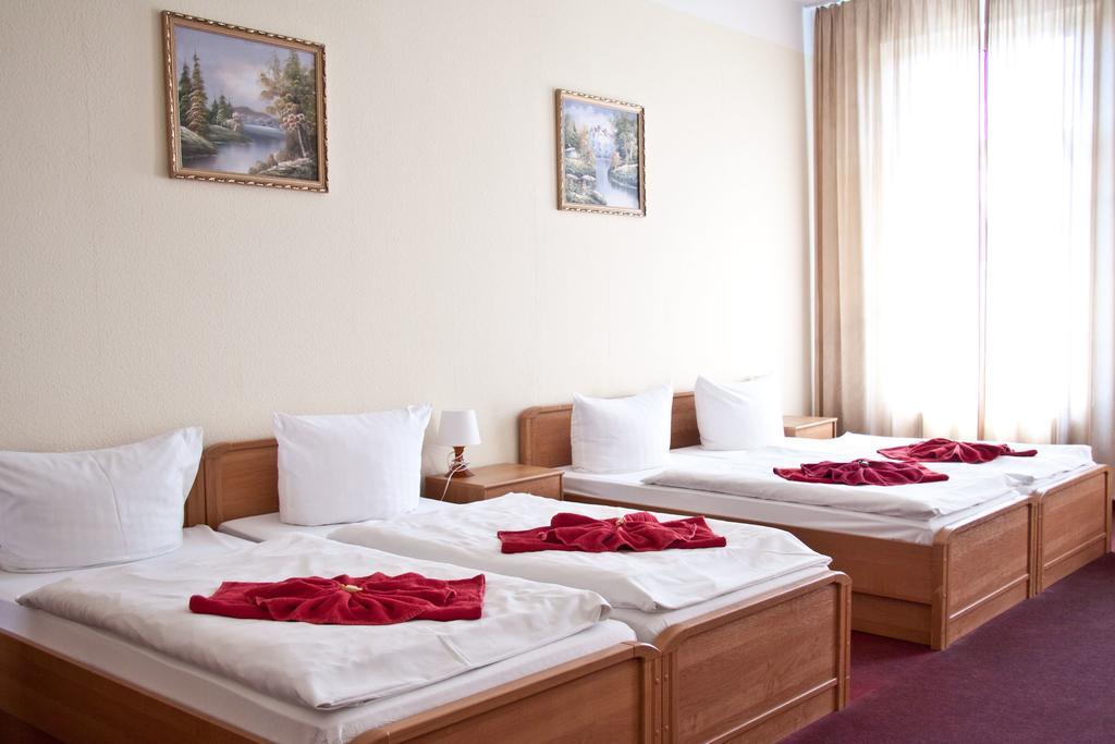 Hotel Ai Koenigshof Berlín Pokoj fotografie